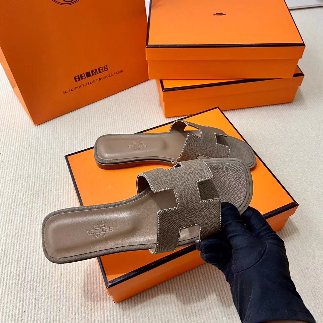 에르메스 올수공 오란 슬리퍼 샌들 앱송 81